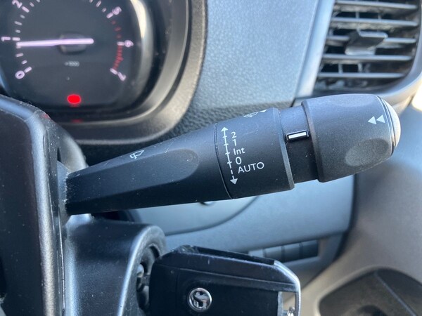 Used Vauxhall Vivaro 2022 for sale - 76206846: Photo 42