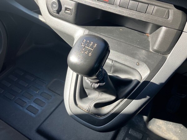 Used Vauxhall Vivaro 2022 for sale - 76206846: Photo 45