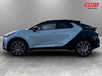 Used Toyota C-HR 2024 for sale - 77743664: Photo