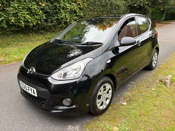 Used Hyundai i10 2015 for sale - 76227479: Photo 9