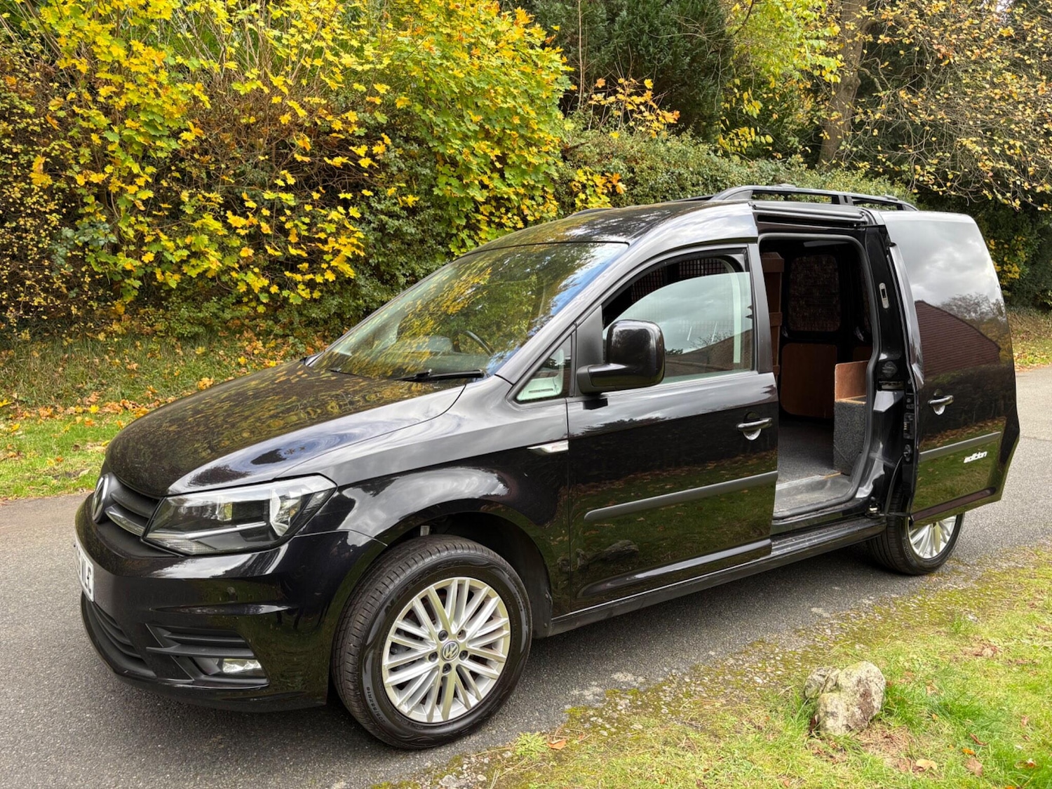 Used Volkswagen Caddy 2016 for sale - 76409281: Photo 2