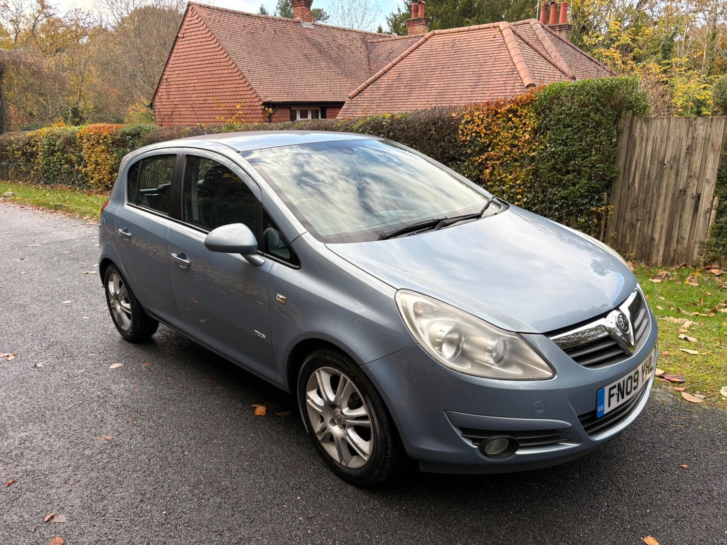 Used Vauxhall Corsa 2009 for sale - 76597090: Photo 1