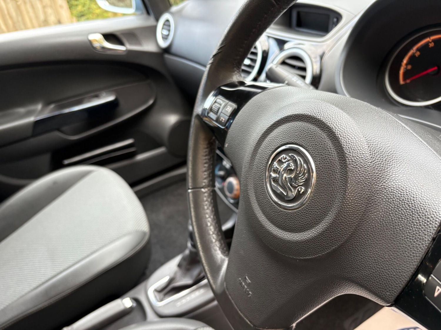 Used Vauxhall Corsa 2009 for sale - 76597090: Photo 11