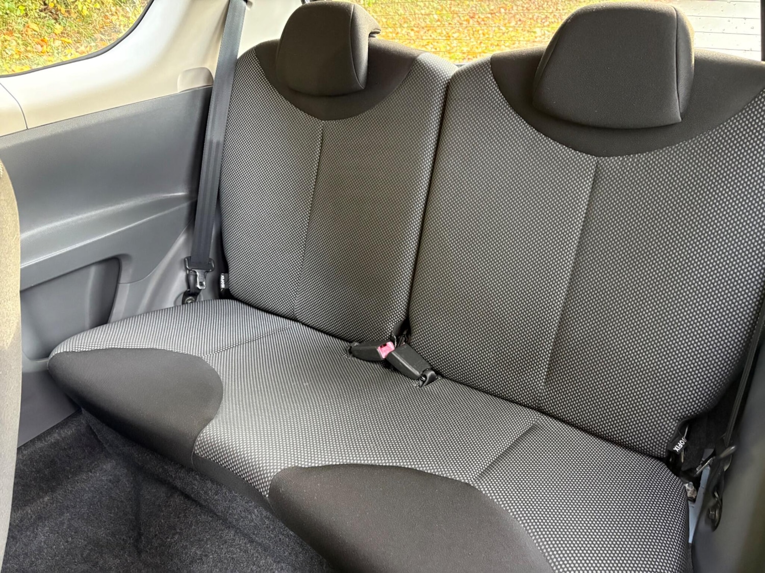 Used Toyota AYGO 2009 for sale - 76361220: Photo 7