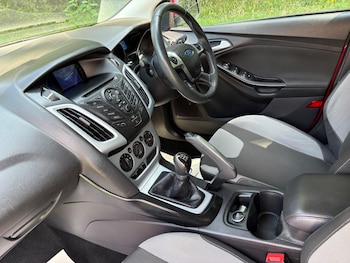 Used Ford Focus 2011 for sale - 75588432: Photo