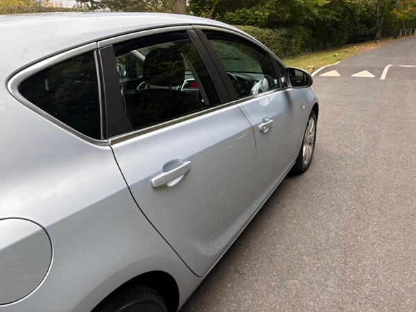 Used Vauxhall Astra 2014 for sale - 76215103: Photo 22