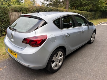 Used Vauxhall Astra 2014 for sale - 76215103: Photo 4