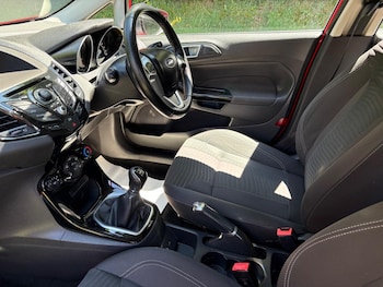 Used Ford Fiesta 2014 for sale - 75311523: Photo