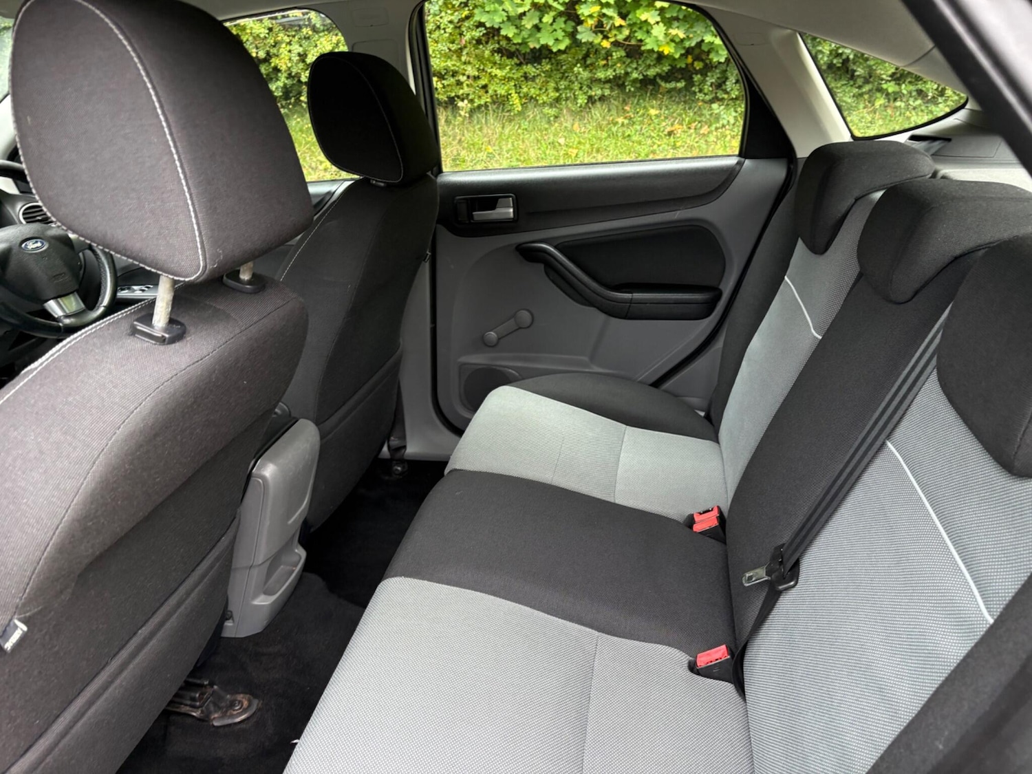 Used Ford Focus 2010 for sale - 76307751: Photo 19