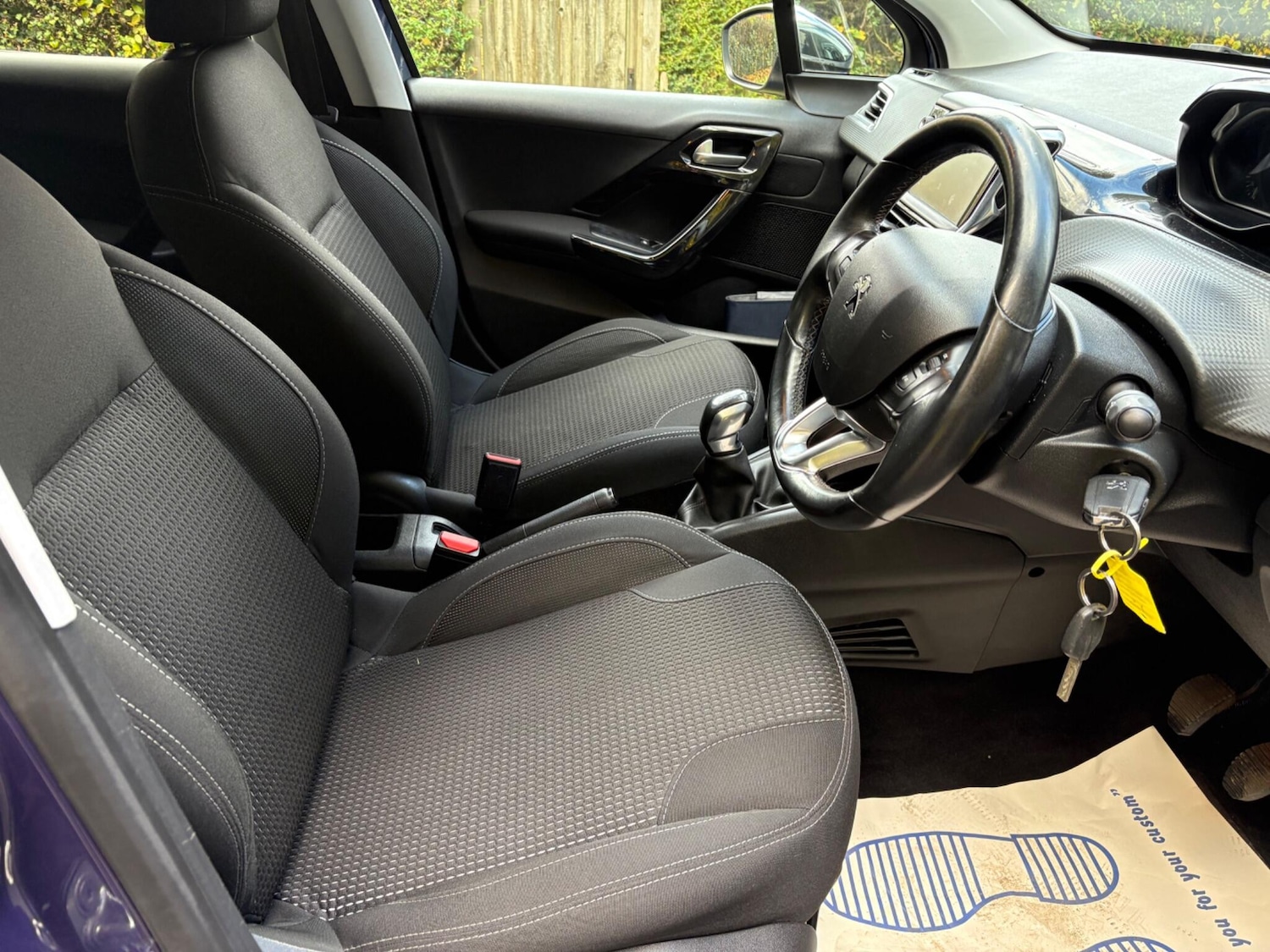 Used Peugeot 208 2016 for sale - 76399377: Photo 16