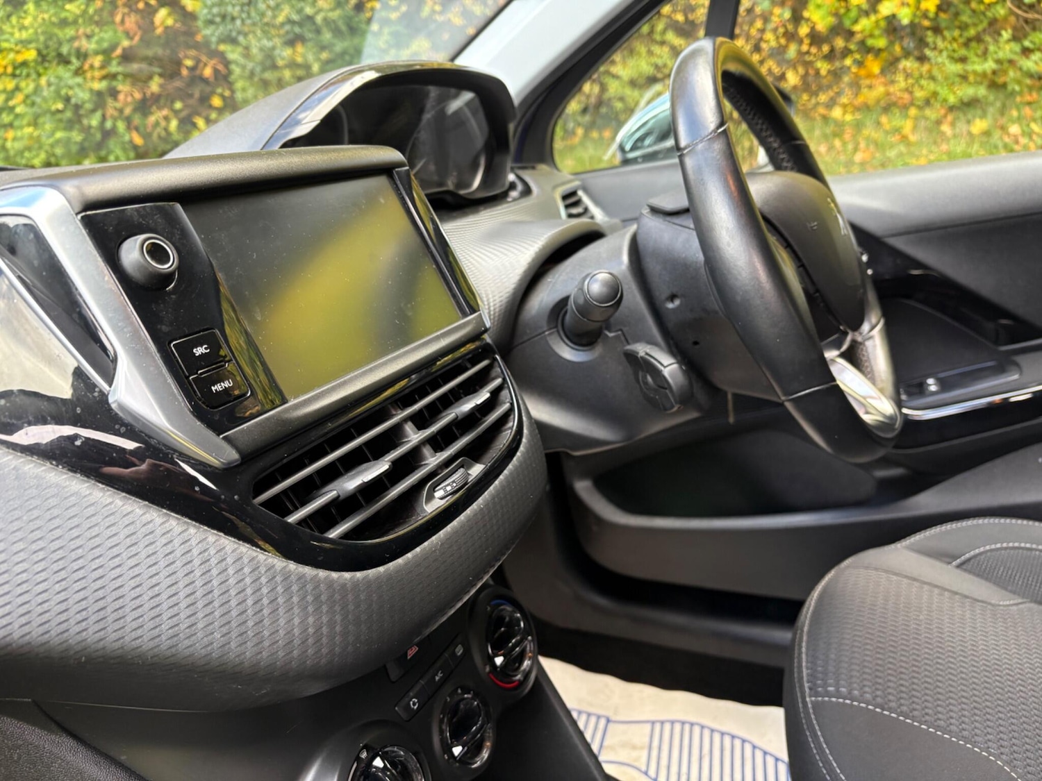 Used Peugeot 208 2016 for sale - 76399377: Photo 18