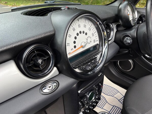 Used MINI Convertible 2012 for sale - 76151320: Photo 16