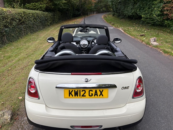 Used MINI Convertible 2012 for sale - 76151320: Photo 17