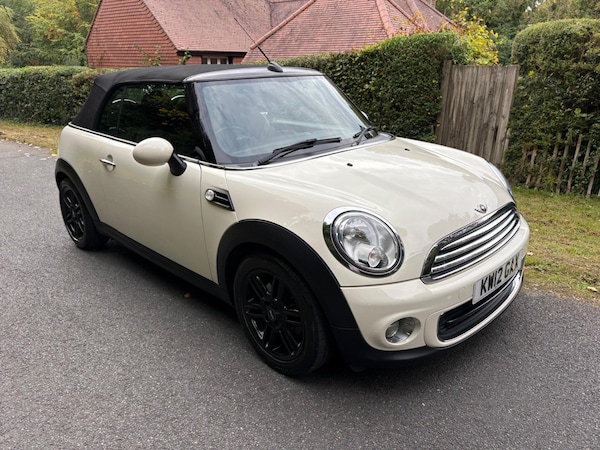 Used MINI Convertible 2012 for sale - 76151320: Photo 8