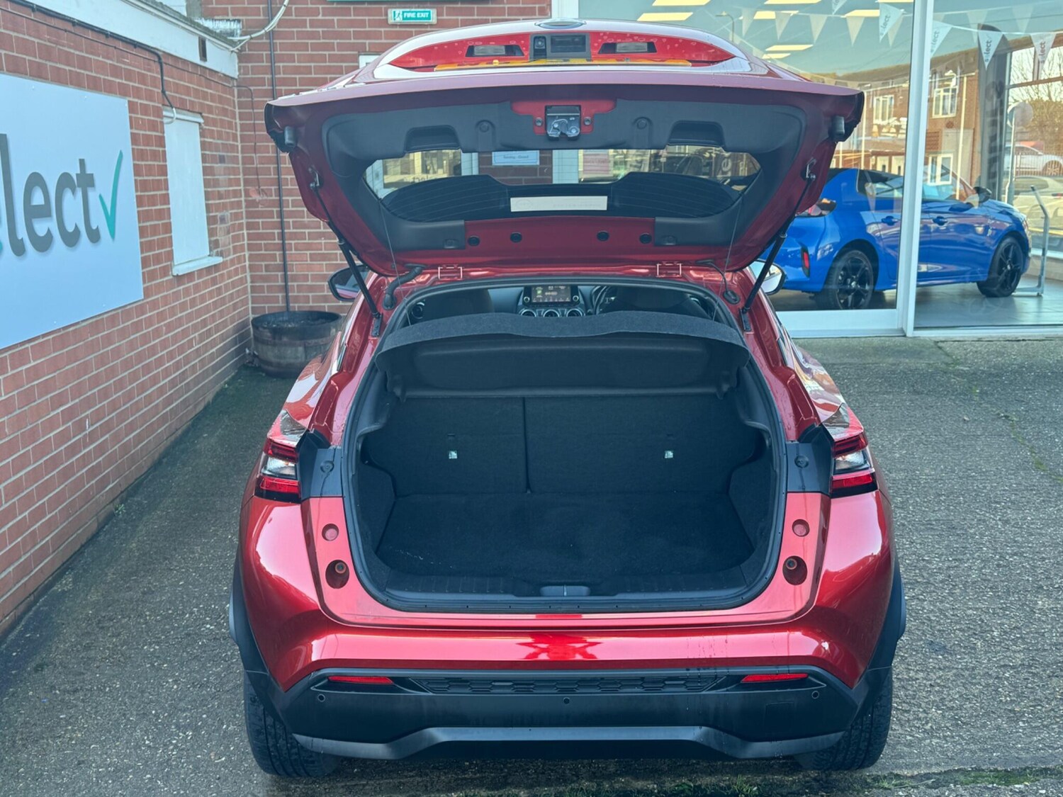 Used Nissan Juke 2023 for sale - 77574691: Photo 17