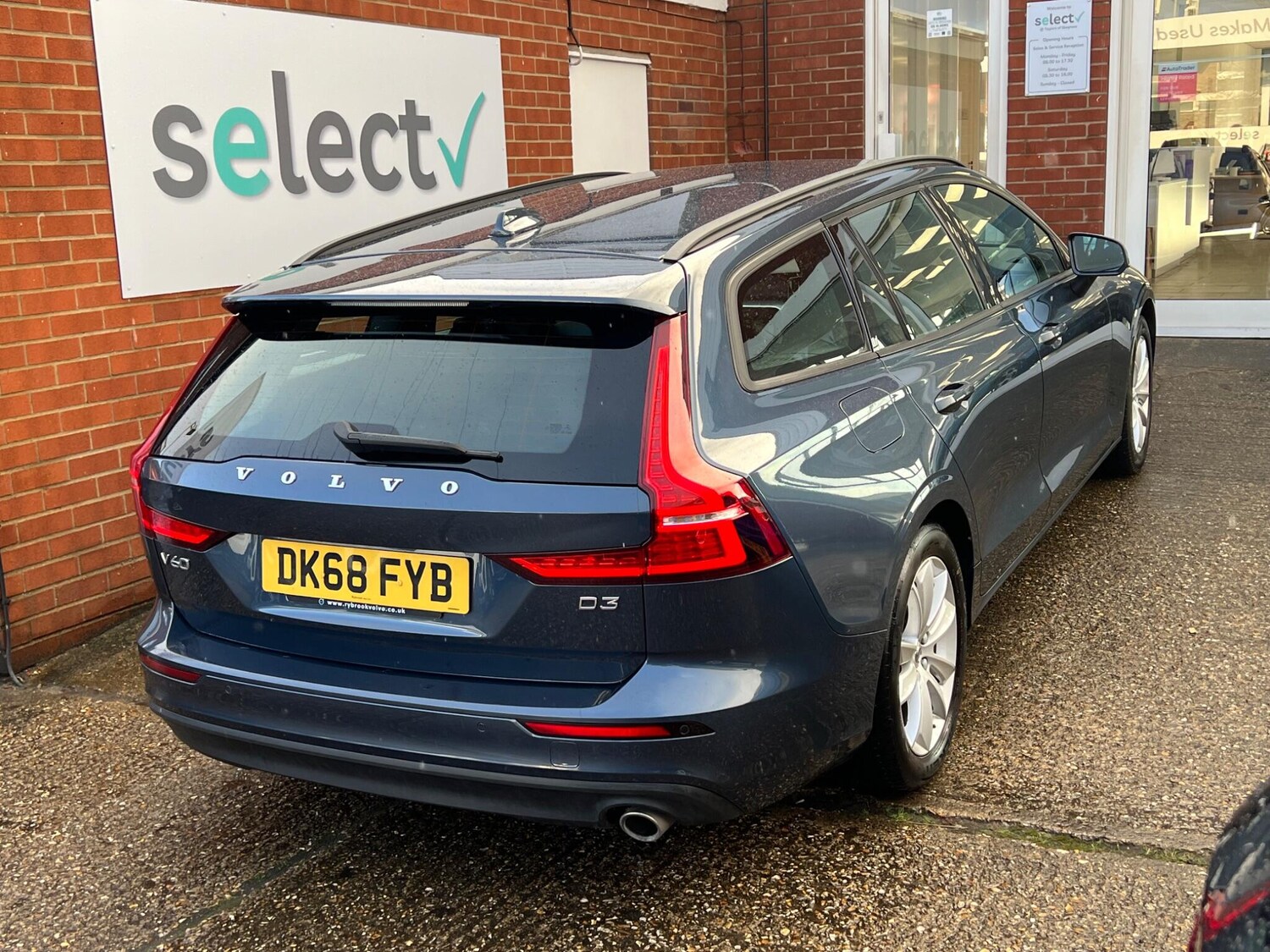 Used Volvo V60 2018 for sale - 77413315: Photo 10