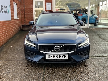Used Volvo V60 2018 for sale - 77413315: Photo