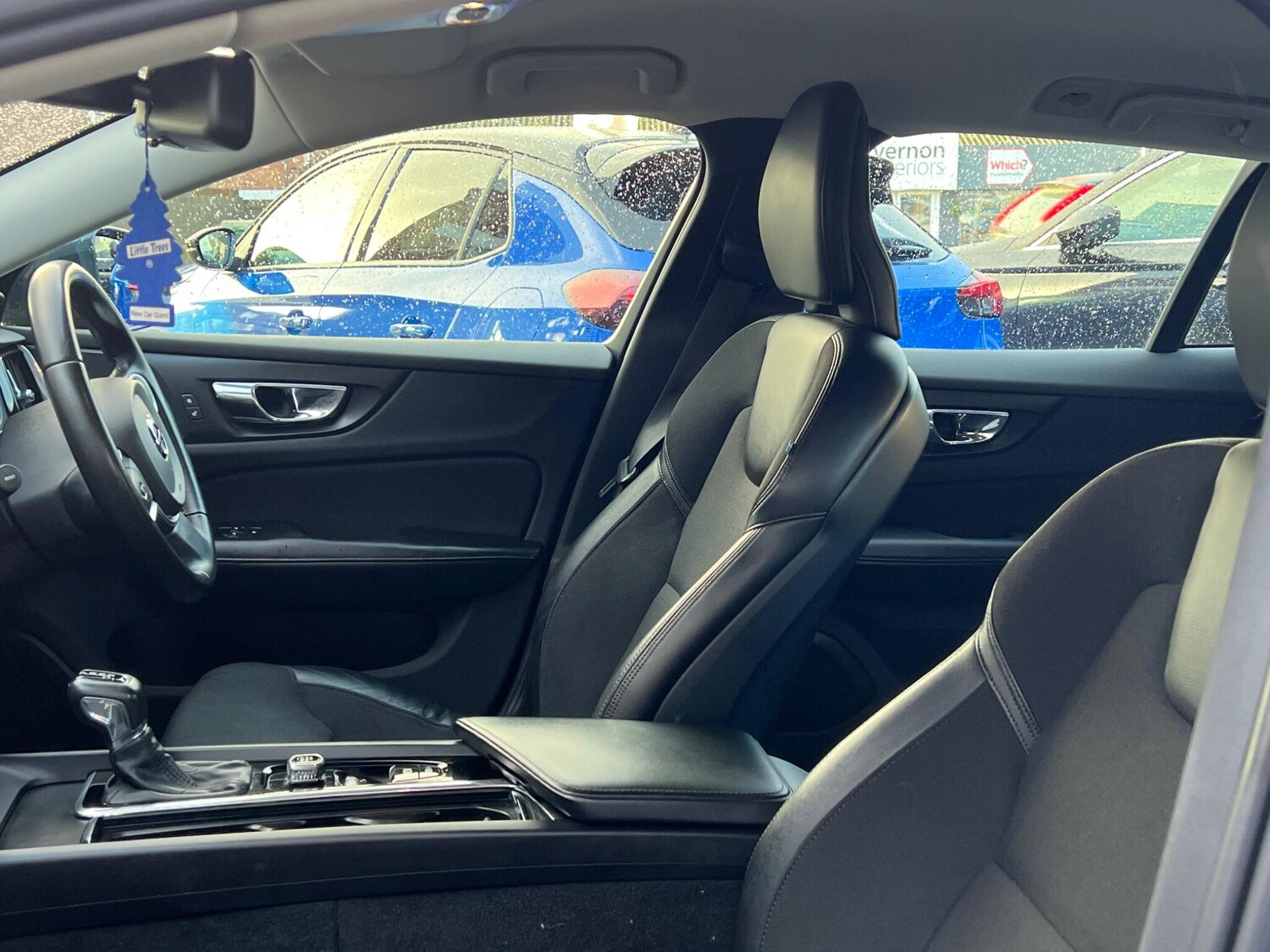 Used Volvo V60 2018 for sale - 77413315: Photo 40