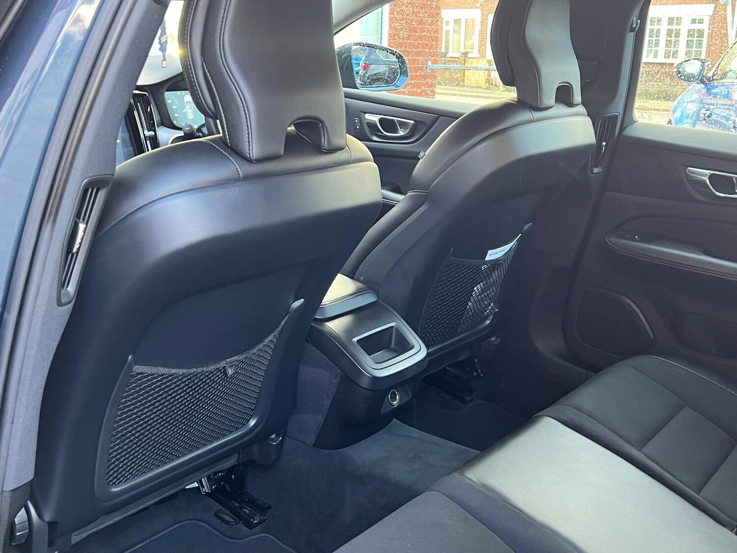 Used Volvo V60 2018 for sale - 77413315: Photo 42