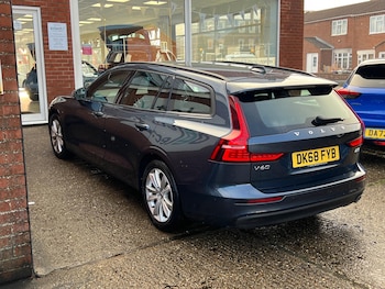Used Volvo V60 2018 for sale - 77413315: Photo
