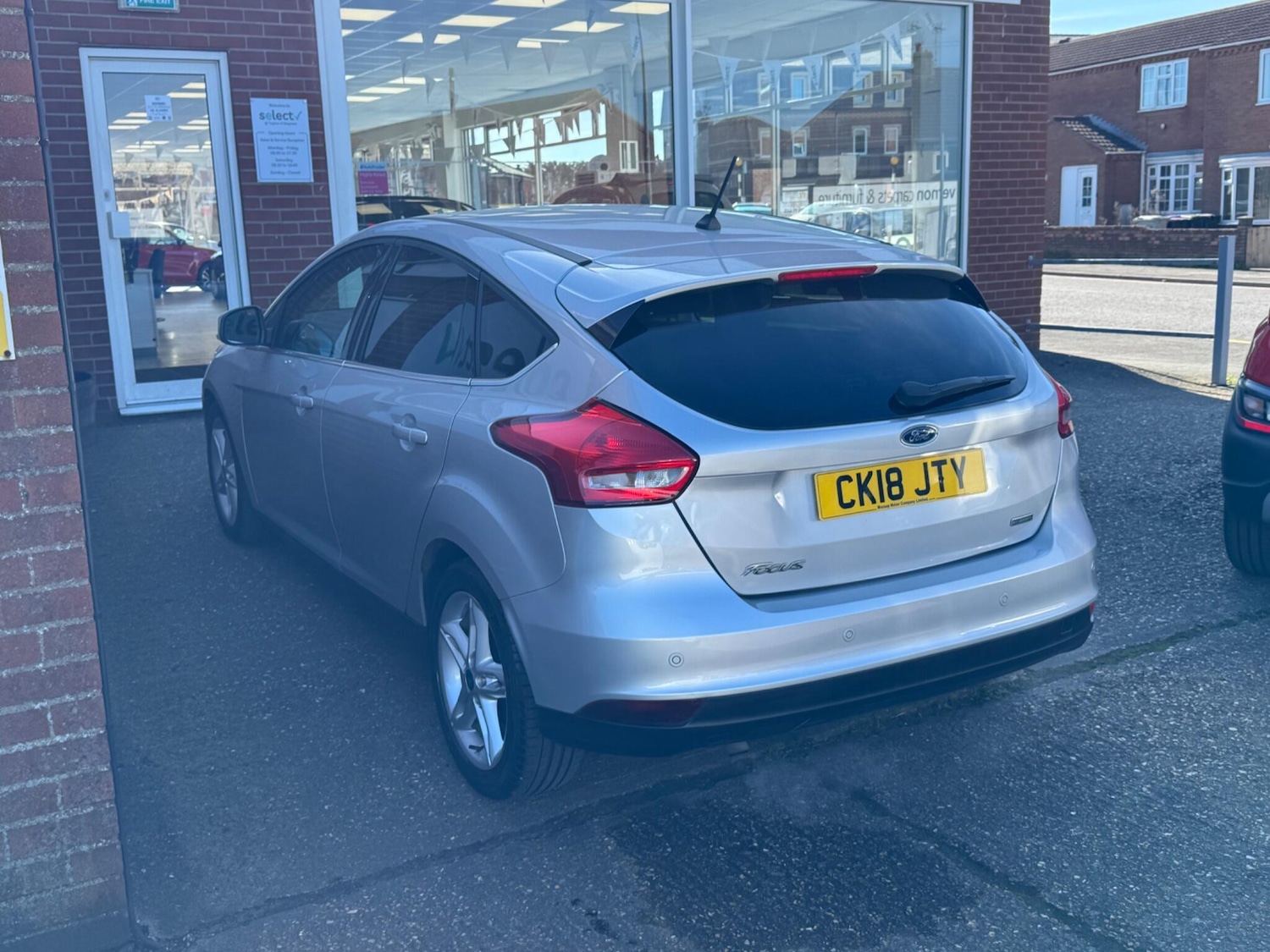 Used Ford Focus 2018 for sale - 77977904: Photo 4