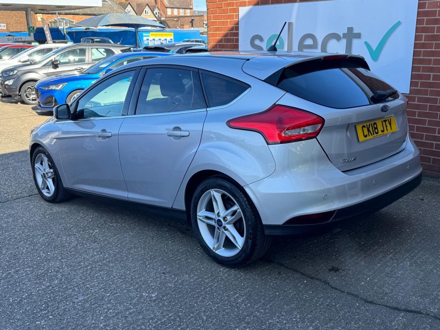 Used Ford Focus 2018 for sale - 77977904: Photo 7