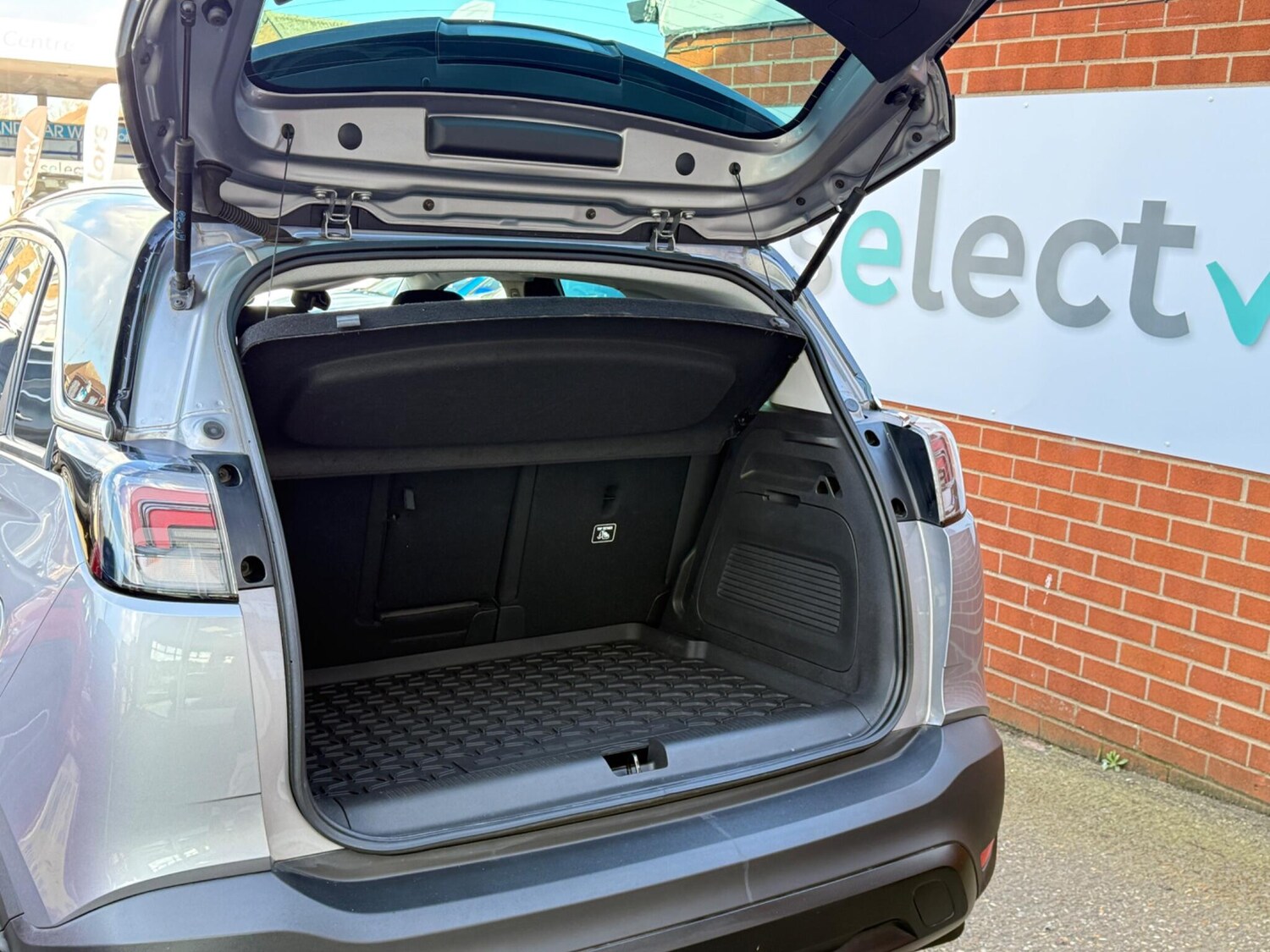 Used Vauxhall Crossland 2022 for sale - 77839557: Photo 32