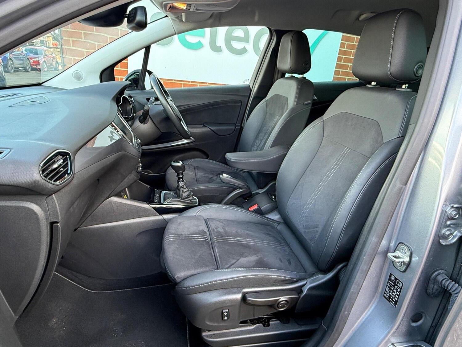 Used Vauxhall Crossland 2022 for sale - 77839557: Photo 34