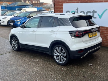 Used Volkswagen T-Cross 2019 for sale - 77413316: Photo