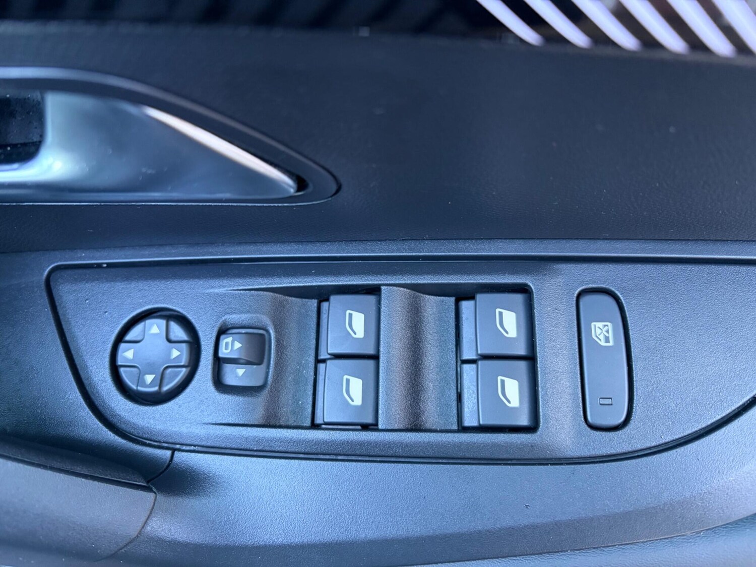 Used Peugeot 2008 2025 for sale - 77574089: Photo 12