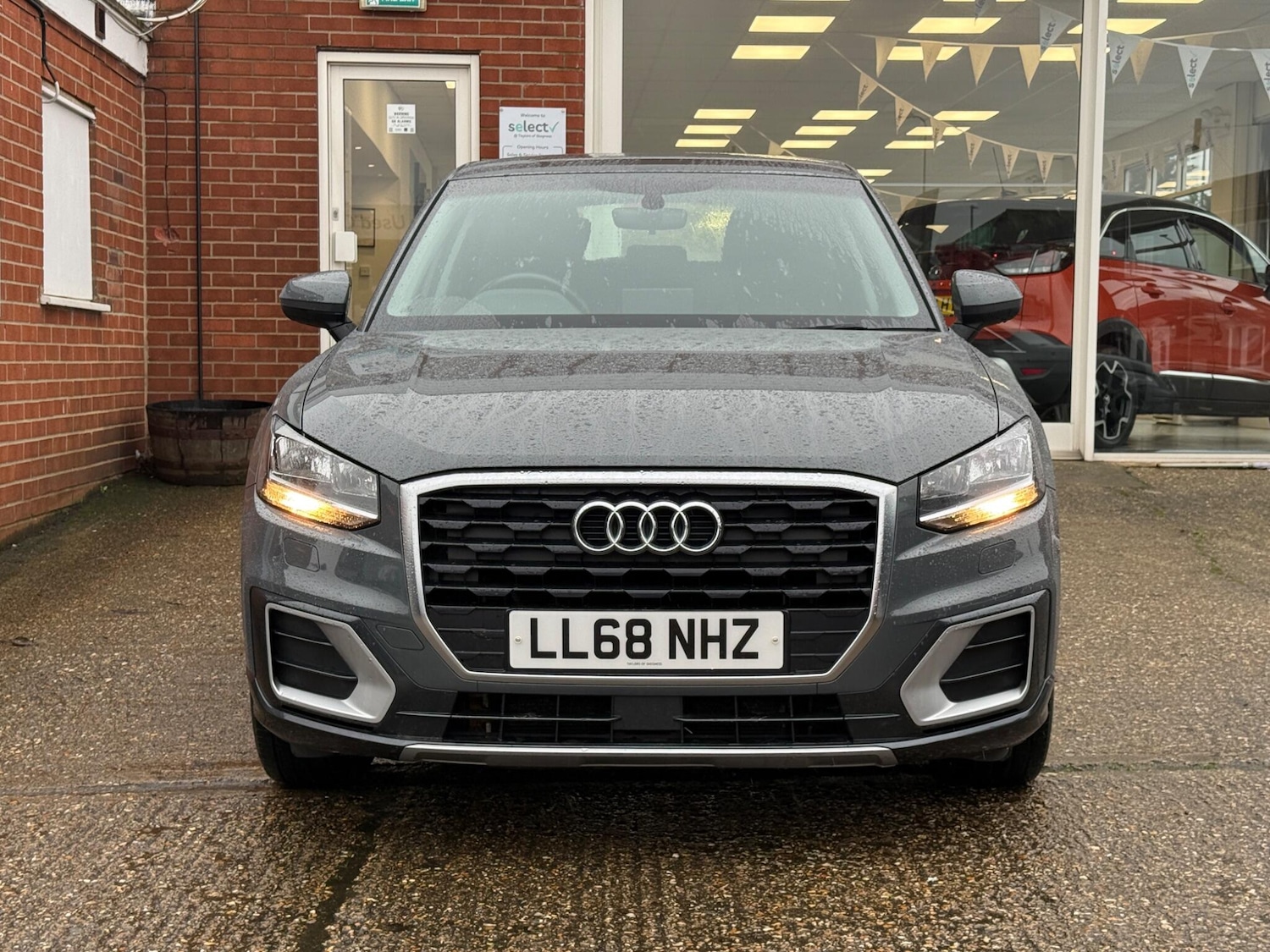 Used Audi Q2 2018 for sale - 77468727: Photo 2