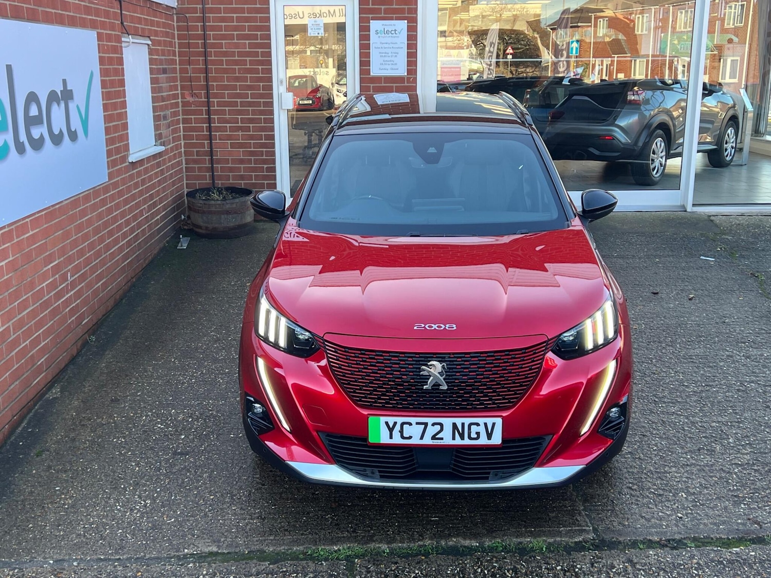 Used Peugeot 2008 2022 for sale - 77413321: Photo 2