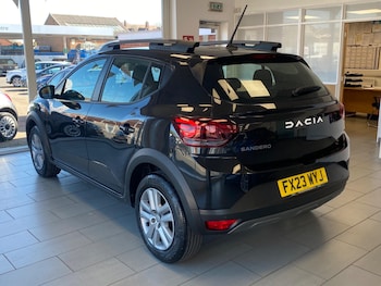 Used Dacia Sandero Stepway 2023 for sale - 78384054: Photo
