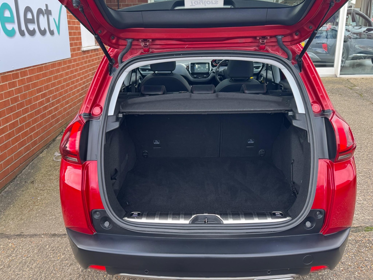 Used Peugeot 2008 2016 for sale - 77646991: Photo 13