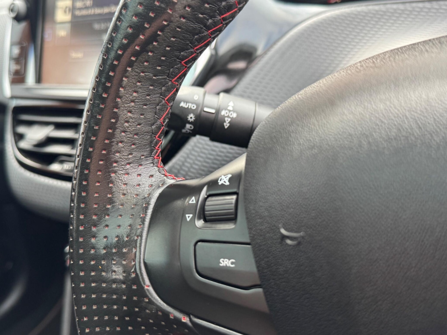 Used Peugeot 2008 2016 for sale - 77646991: Photo 28