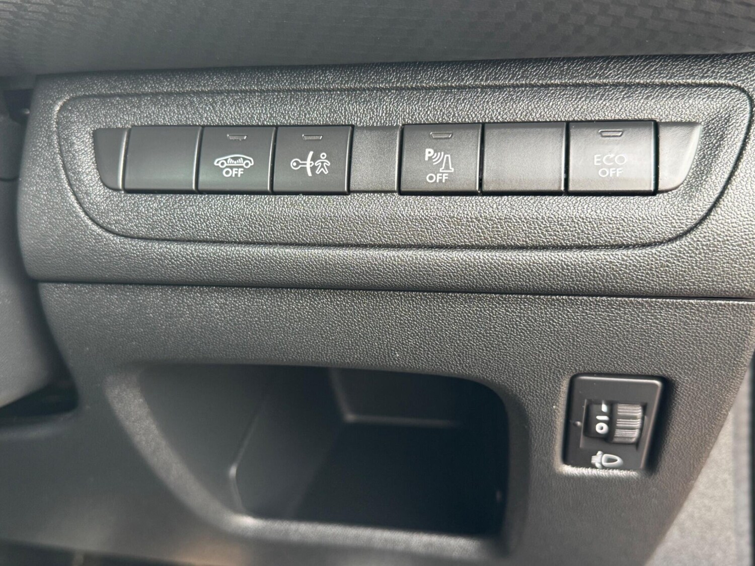 Used Peugeot 2008 2016 for sale - 77646991: Photo 35