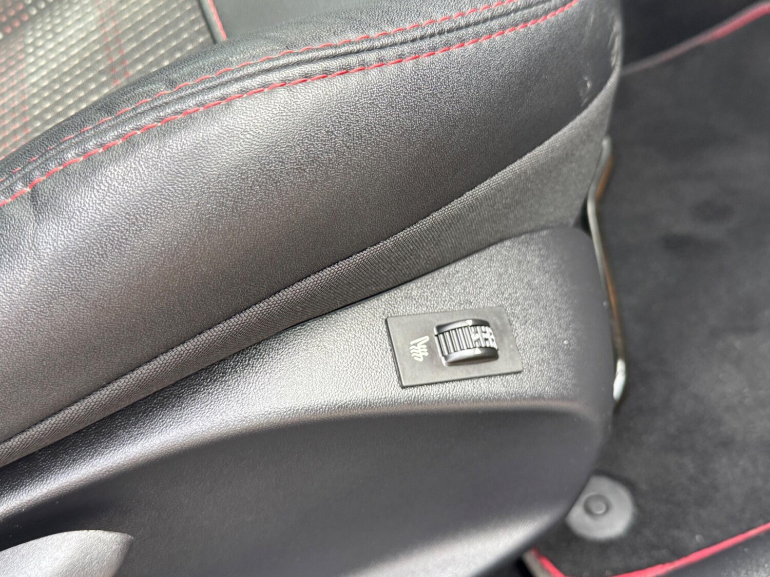 Used Peugeot 2008 2016 for sale - 77646991: Photo 42