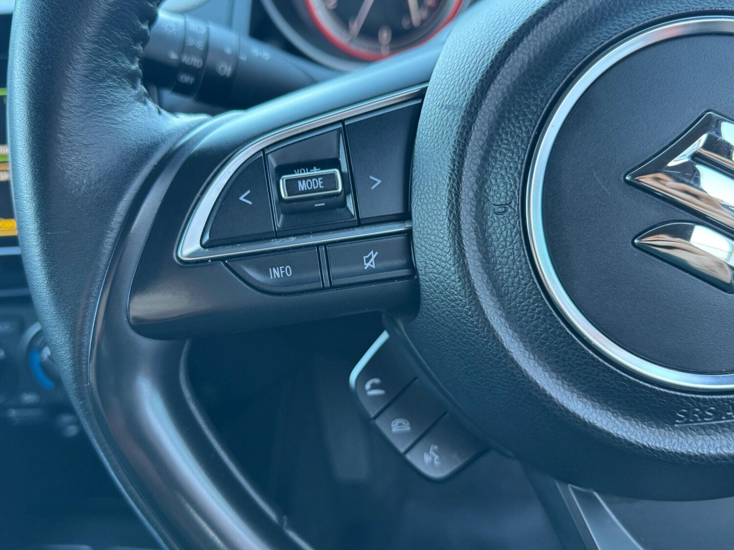 Used Suzuki Swift 2023 for sale - 77574875: Photo 25