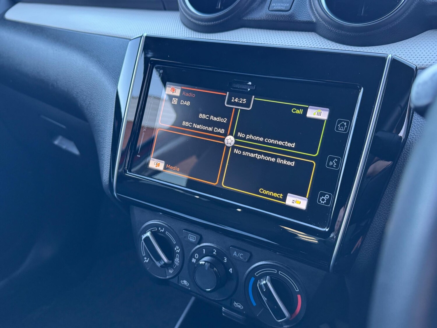 Used Suzuki Swift 2023 for sale - 77574875: Photo 29