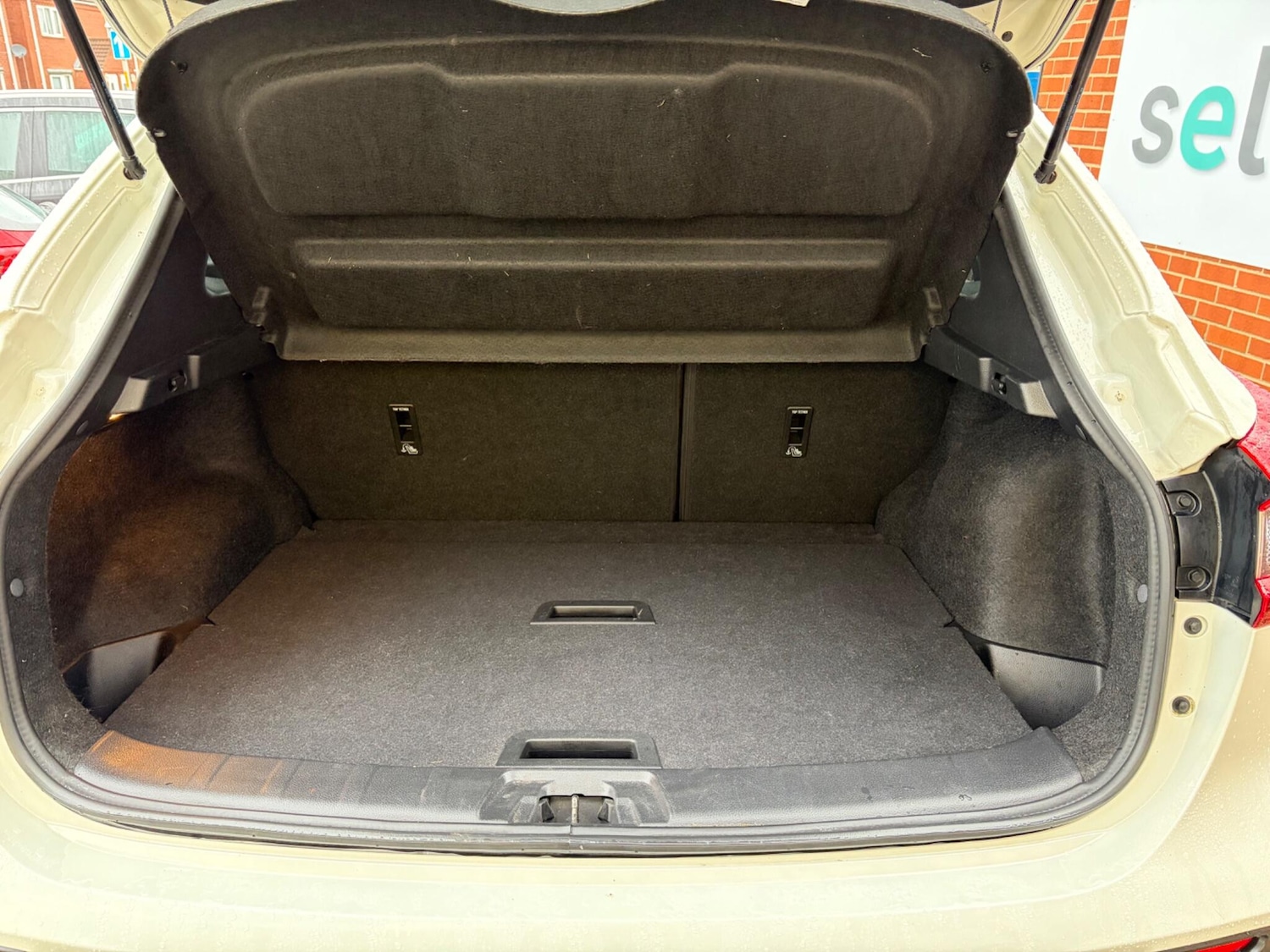 Used Nissan Qashqai 2020 for sale - 77696230: Photo 43