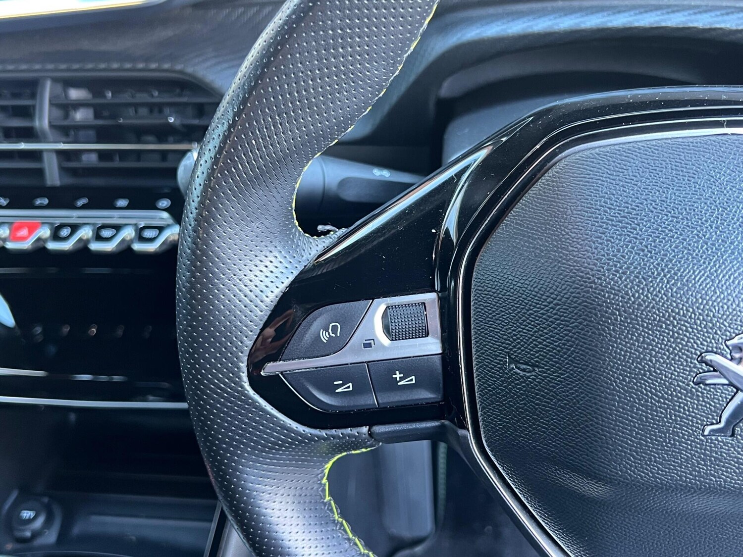 Used Peugeot 208 2021 for sale - 77413319: Photo 29