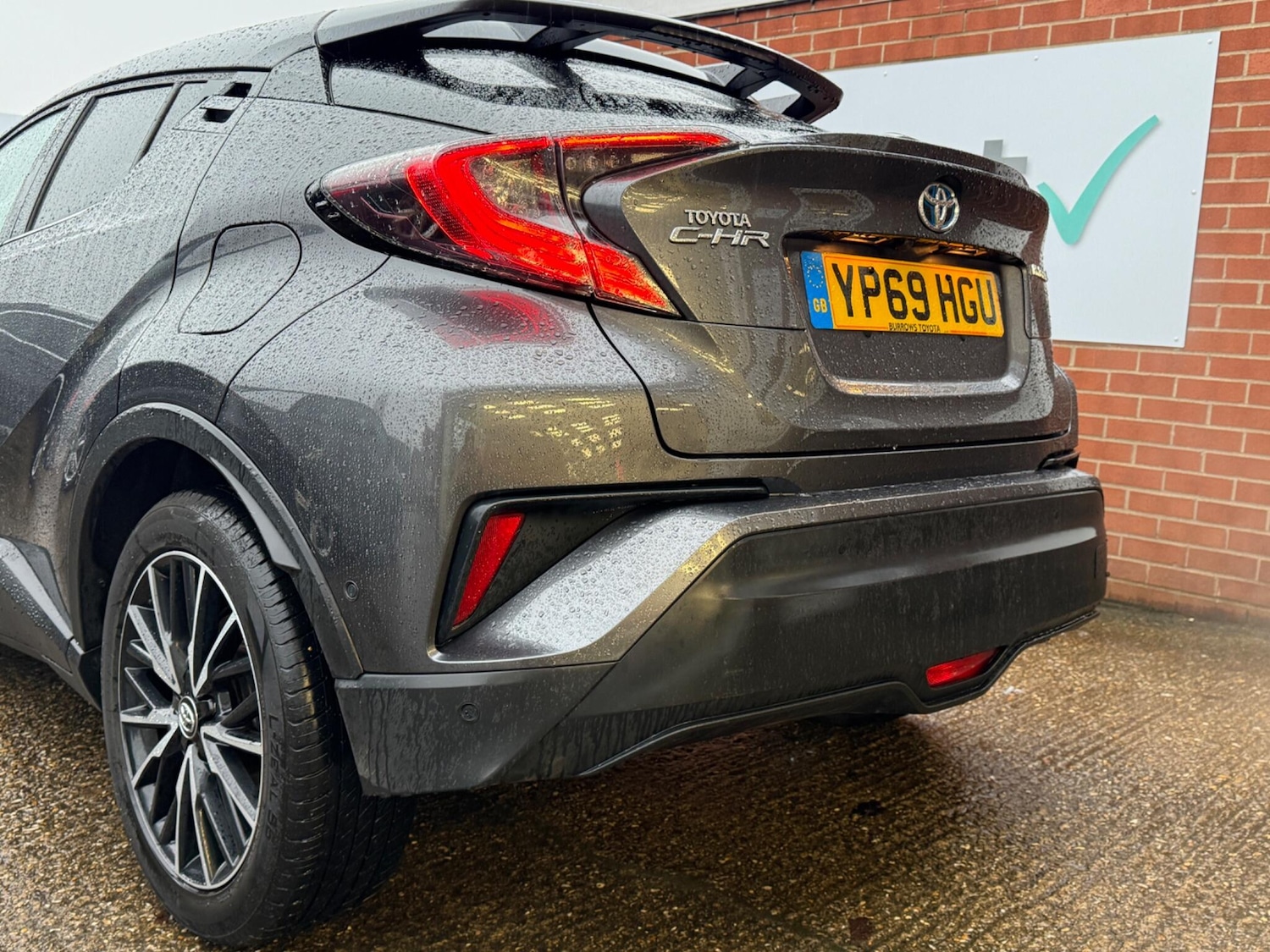 Used Toyota C-HR 2019 for sale - 77575195: Photo 6