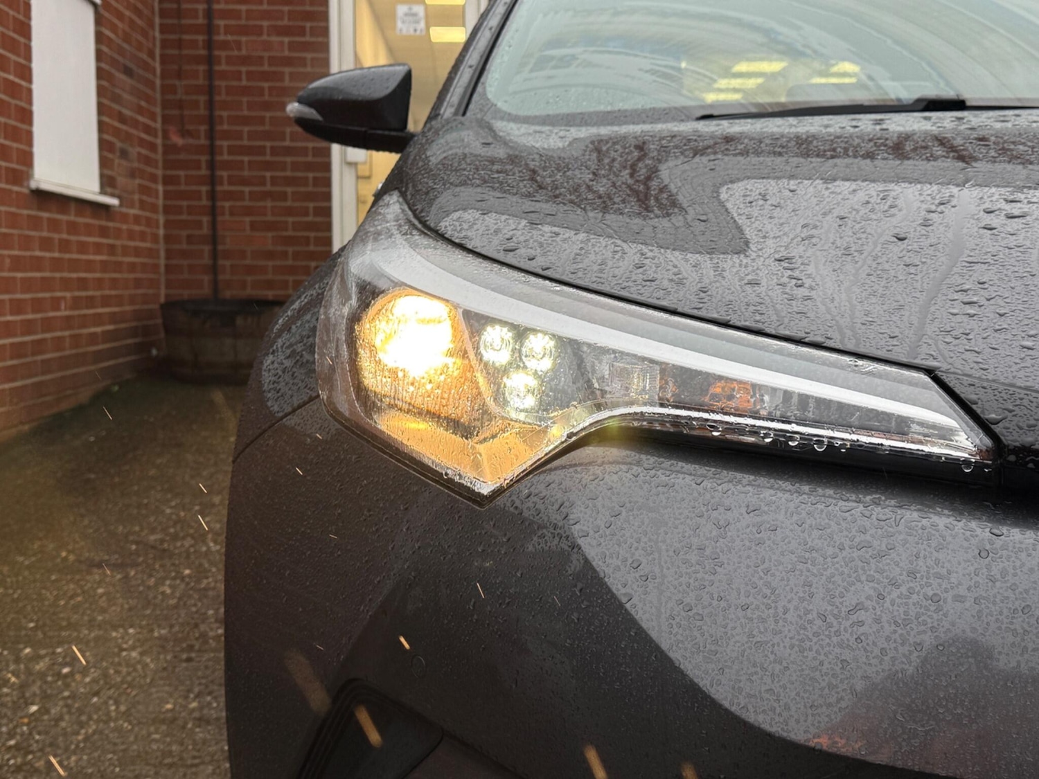 Used Toyota C-HR 2019 for sale - 77575195: Photo 9