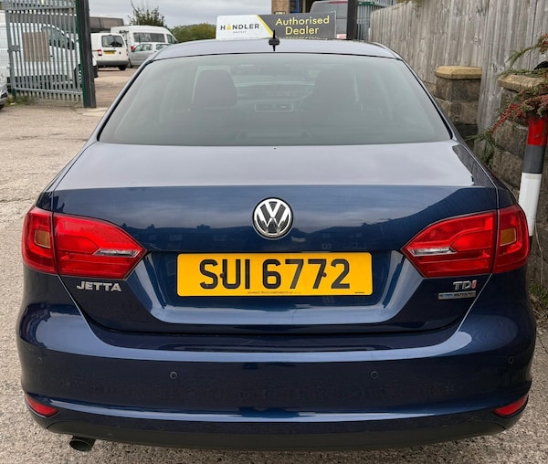 Used Volkswagen Jetta 2011 for sale - 76240211: Photo 23