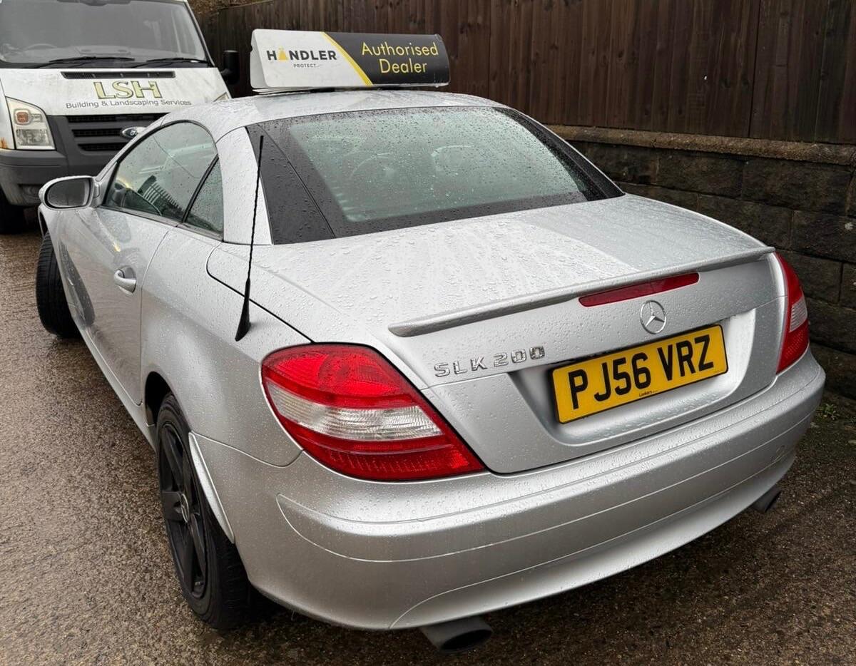 Used Mercedes-Benz SLK 2006 for sale - 77351908: Photo 9