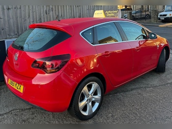 Used Vauxhall Astra 2012 for sale - 77215978: Photo