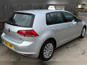 Used Volkswagen Golf 2014 for sale - 76020734: Photo 3
