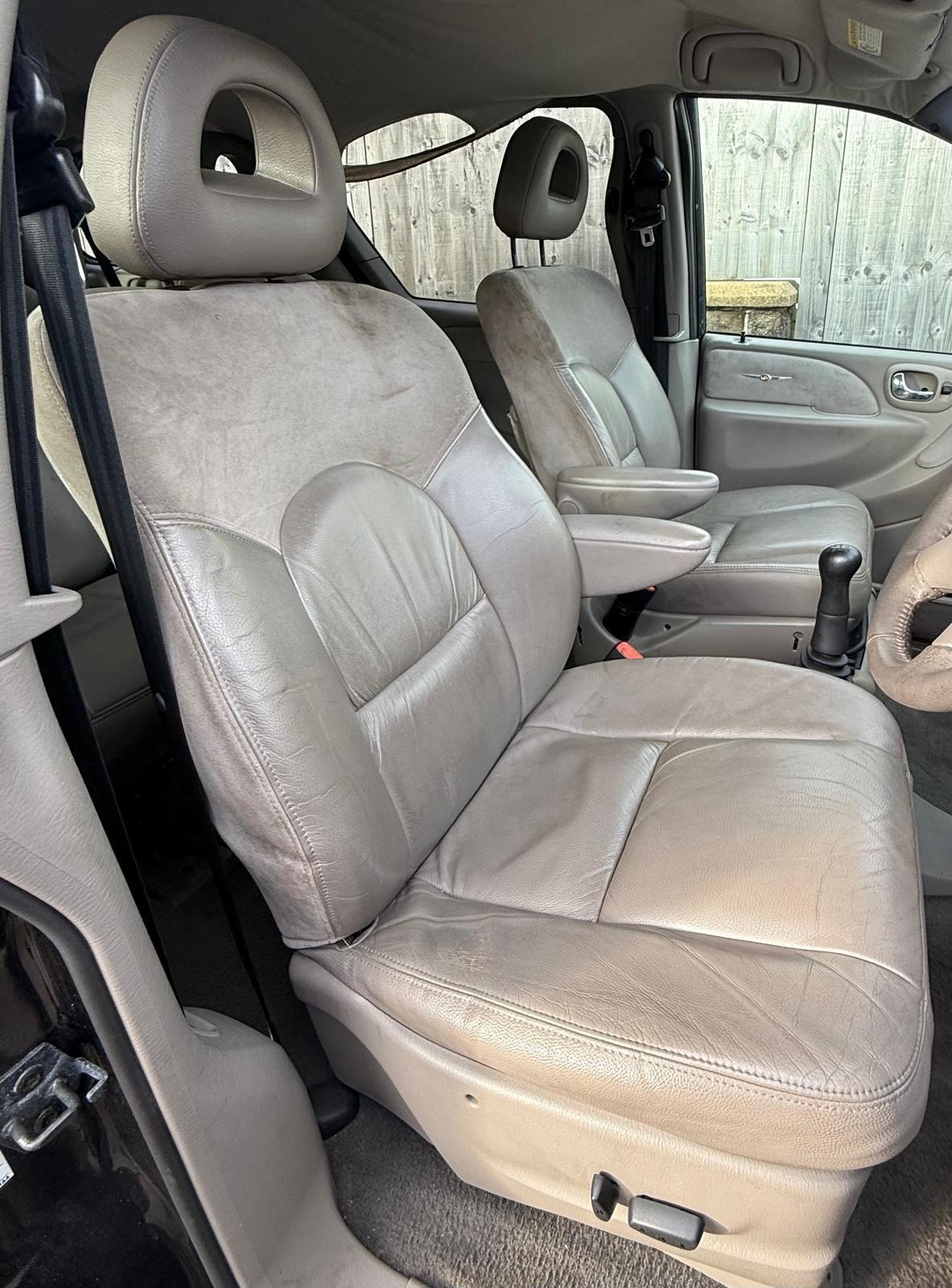 Used Chrysler Grand Voyager 2002 for sale - 76926154: Photo 6