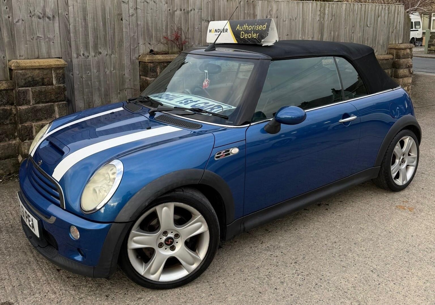 Used MINI Convertible 2006 for sale - 77067232: Photo 1