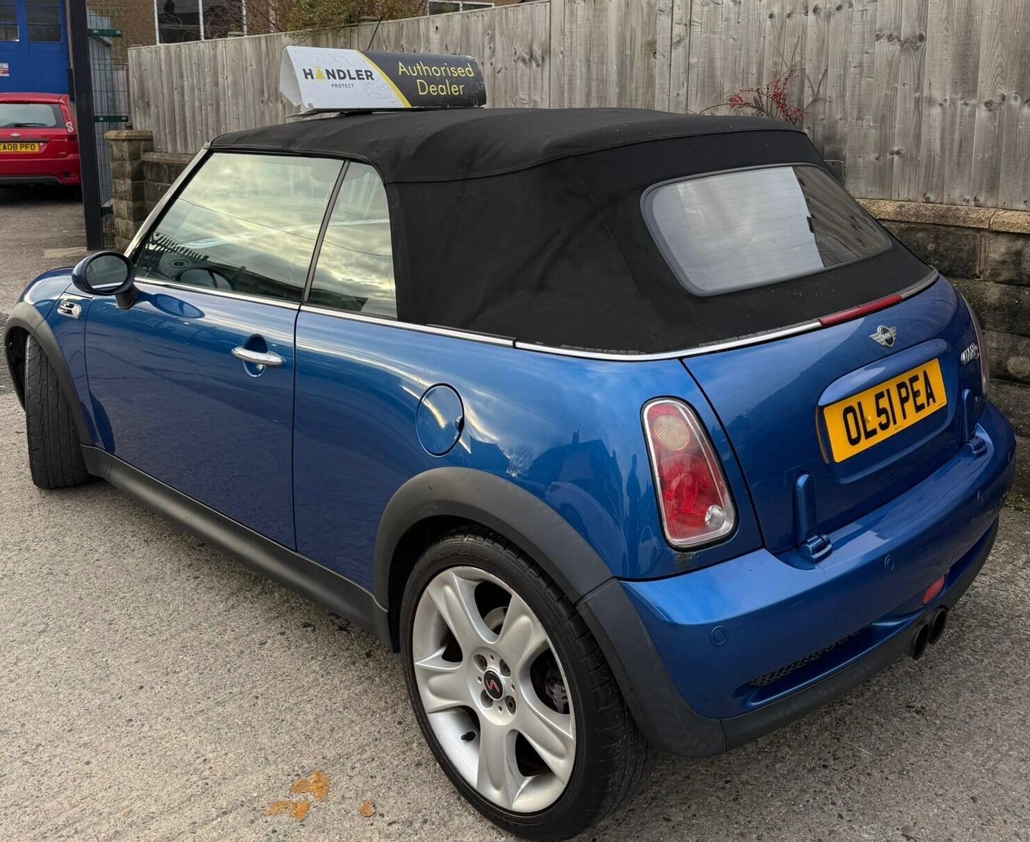Used MINI Convertible 2006 for sale - 77067232: Photo 19